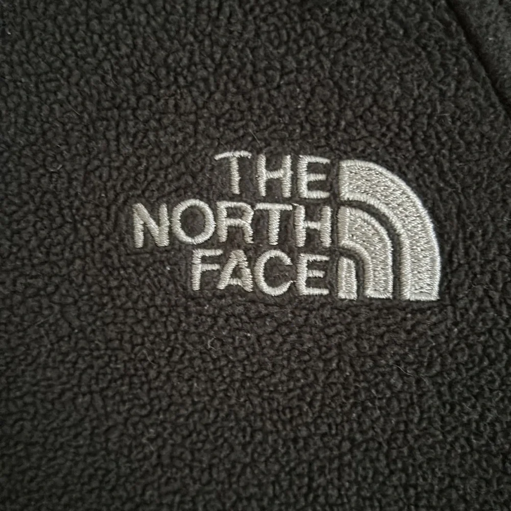 The North Face Women’s Jacket - Picture 3 of 5